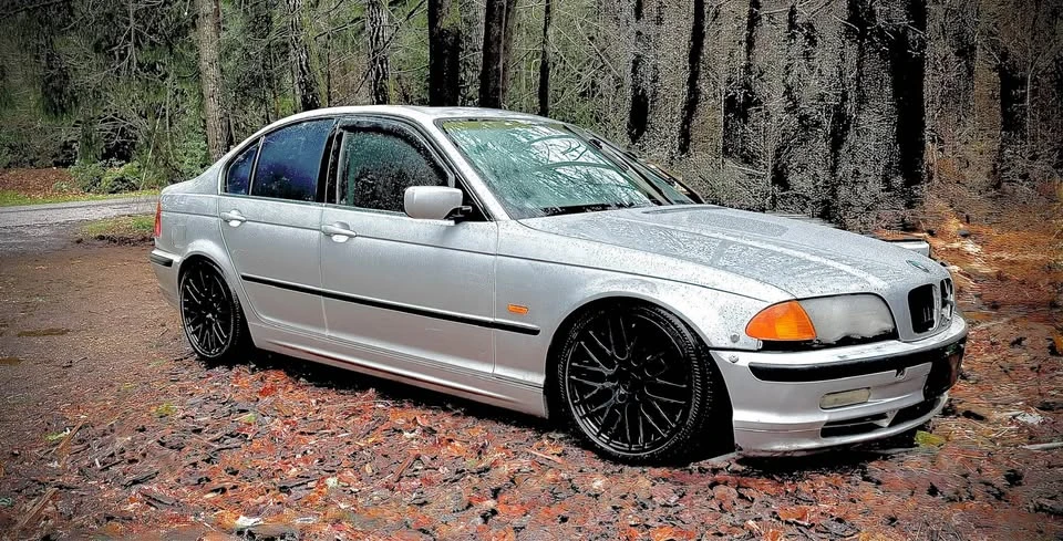 2001 BMW E46 330i & 330Ci - Image 3 of 6