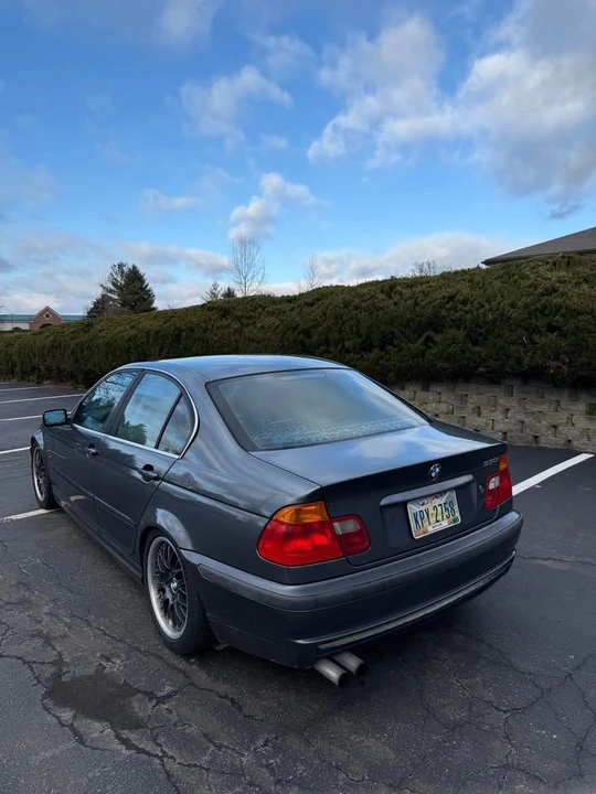 2001 BMW E46 330i & 330Ci - Image 3 of 7