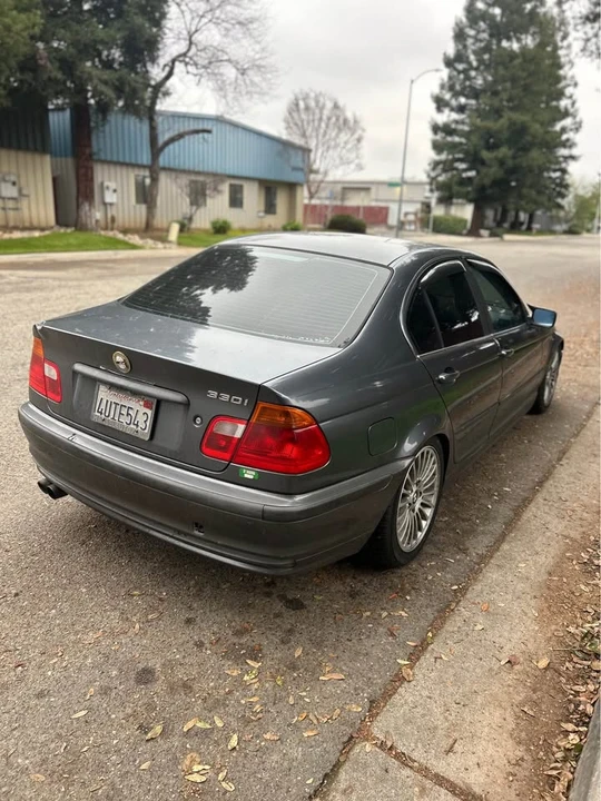 2001 BMW E46 330i & 330Ci - Image 4 of 6