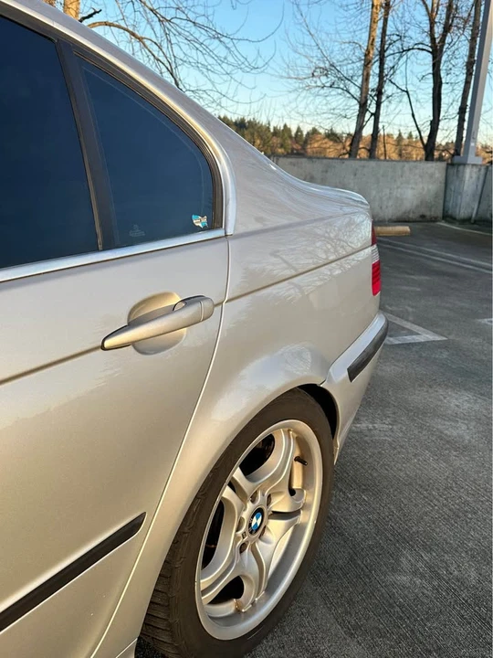 2001 BMW E46 330i & 330Ci - Image 9 of 20