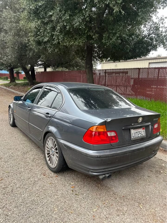 2001 BMW E46 330i & 330Ci - Image 3 of 6