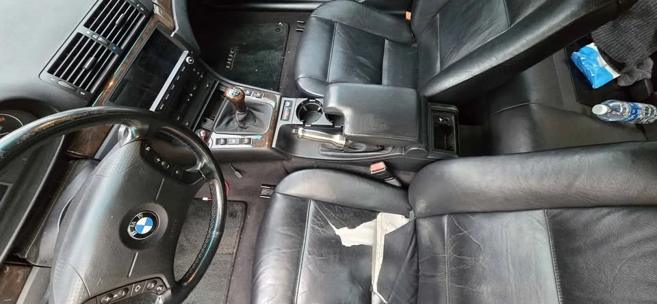 2001 BMW E46 330i & 330Ci - Image 8 of 10