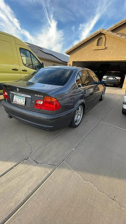 2001 BMW E46 330i & 330Ci - Image 2 of 5