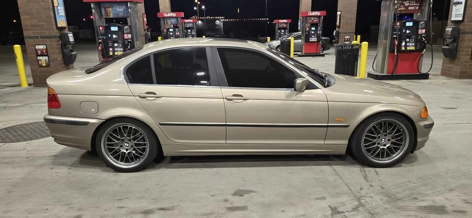 2001 BMW E46 330i & 330Ci - Image 2 of 10