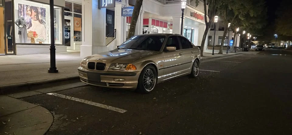 2001 BMW E46 330i & 330Ci - Image 6 of 10