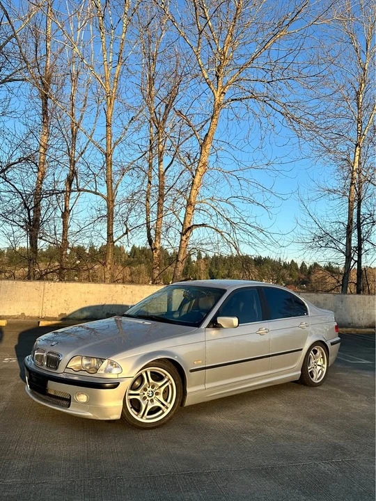 2001 BMW E46 330i & 330Ci - Image 2 of 20