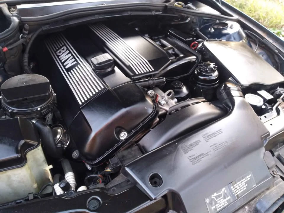 2001 BMW E46 330i & 330Ci - Image 5 of 13