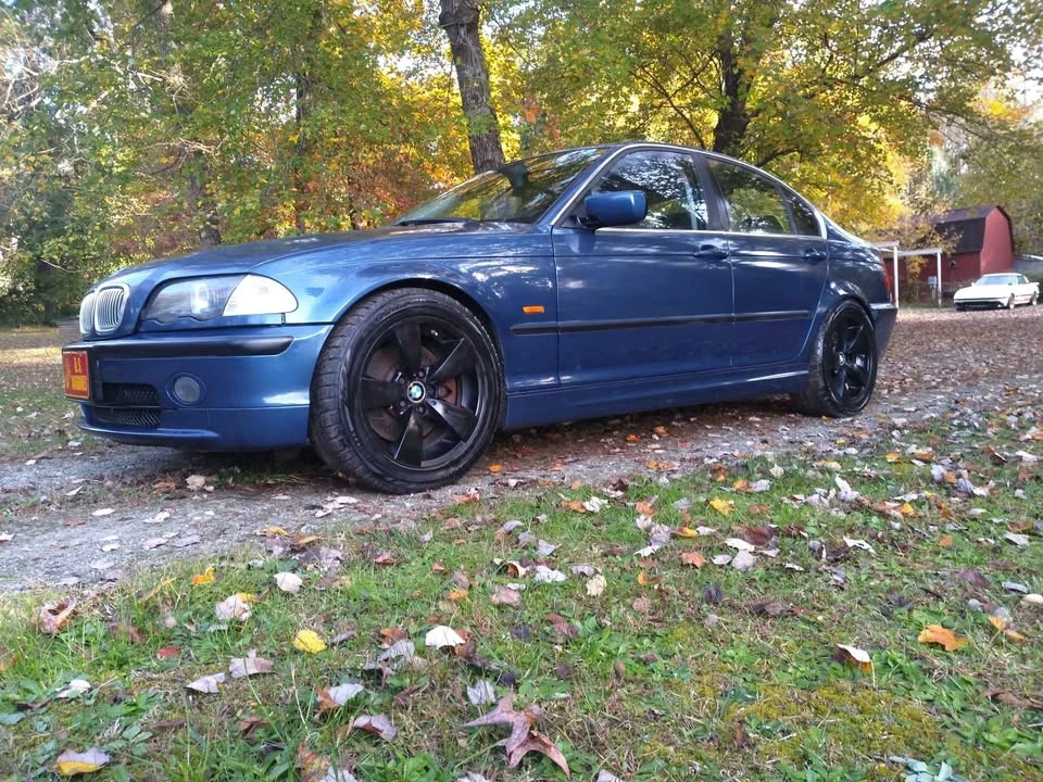 2001 BMW E46 330i & 330Ci - Image 8 of 13