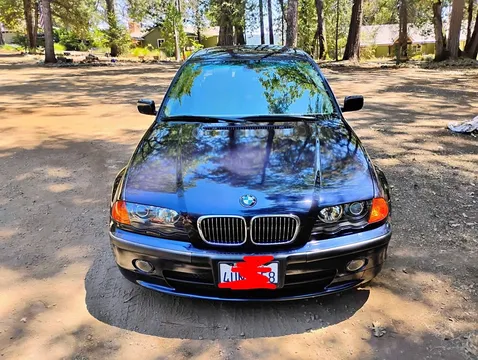 2001 BMW 3 Series 330i Sedan
