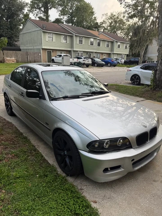 2001 BMW E46 330i & 330Ci - Image 2 of 6
