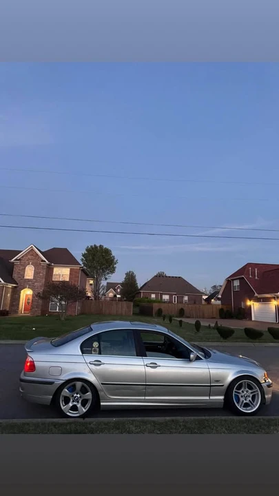 2001 BMW E46 330i & 330Ci - Image 2 of 5