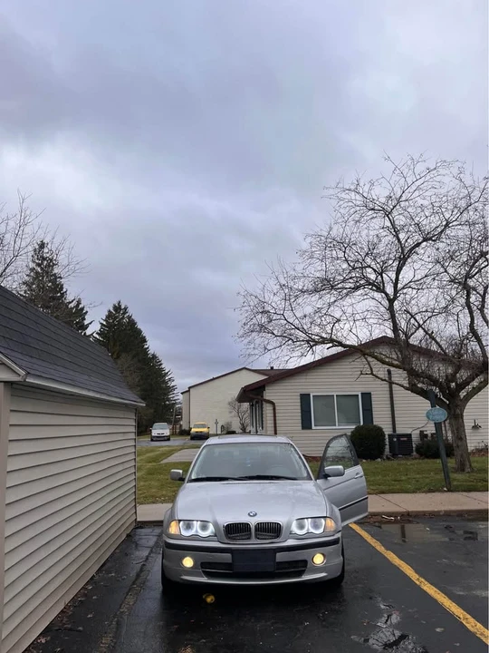 2001 BMW E46 330i & 330Ci - Image 3 of 6
