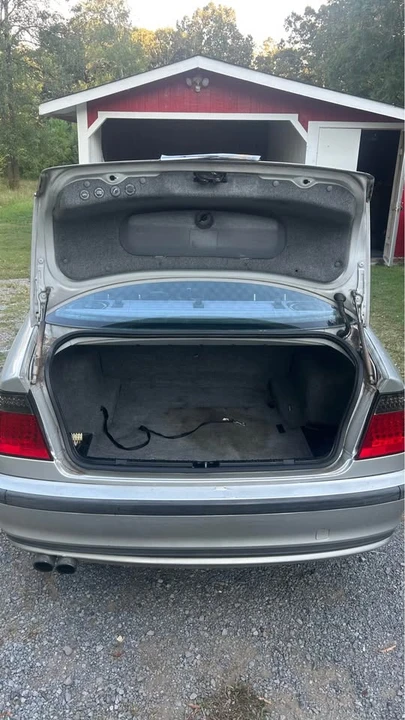 2001 BMW E46 330i & 330Ci - Image 4 of 15