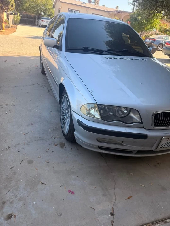 2001 BMW E46 330i & 330Ci - Image 2 of 8