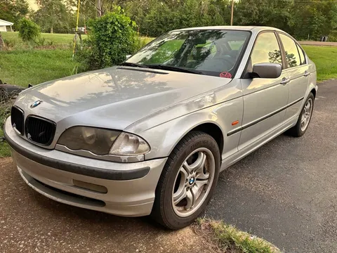 2001 BMW 3 Series 330i Sedan 4D