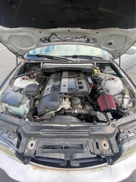 2001 BMW E46 330i & 330Ci - Image 4 of 13