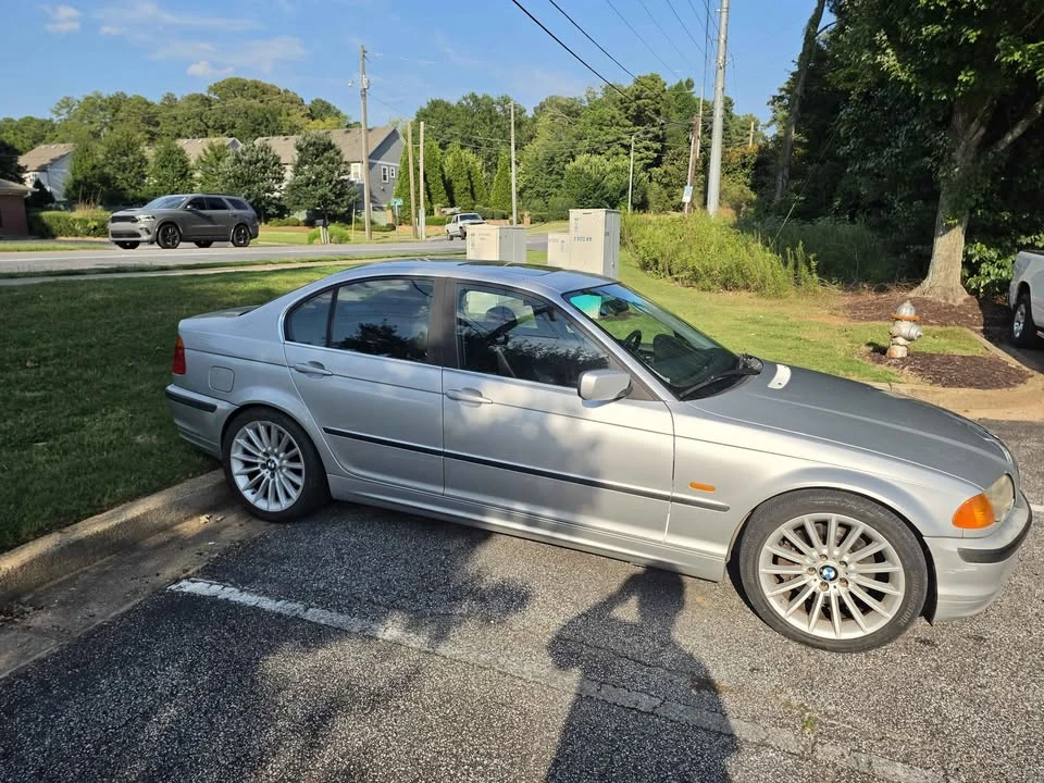2001 BMW E46 330i & 330Ci - Image 2 of 9