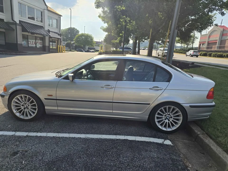 2001 BMW E46 330i & 330Ci - Image 3 of 9