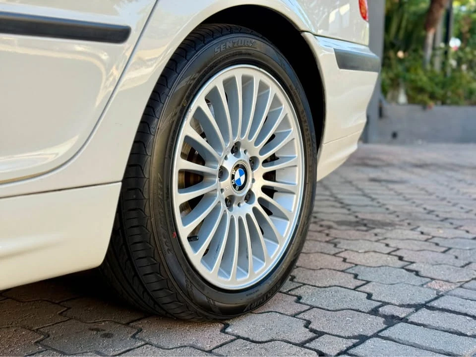 2001 BMW E46 330i & 330Ci - Image 16 of 20