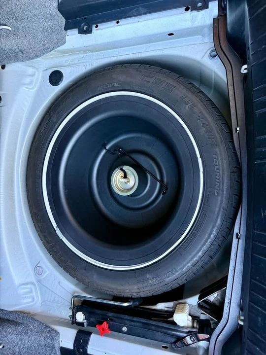 2001 BMW E46 330i & 330Ci - Image 20 of 20