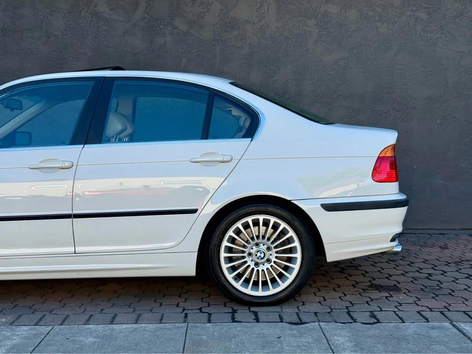 2001 BMW E46 330i & 330Ci - Image 3 of 20