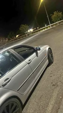2001 BMW 3 Series 330i Sedan