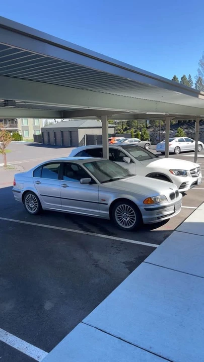2001 BMW E46 330i & 330Ci - Image 3 of 5