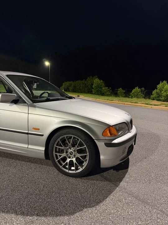 2001 BMW E46 330i & 330Ci - Image 4 of 7