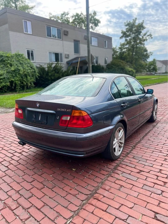 2001 BMW E46 330i & 330Ci - Image 3 of 10