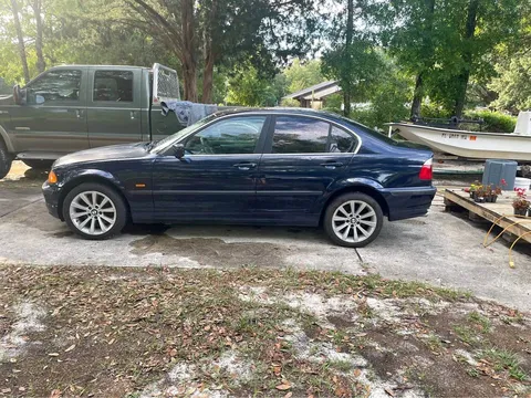 2001 BMW 3 Series 330xi Sedan