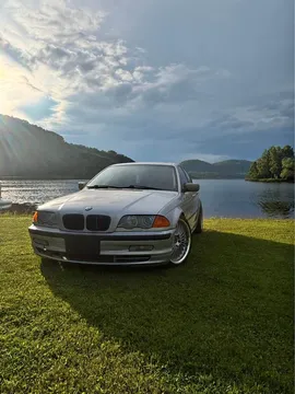 2001 BMW 3 Series 330i
