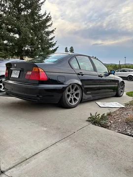 2001 BMW 3 Series 325i