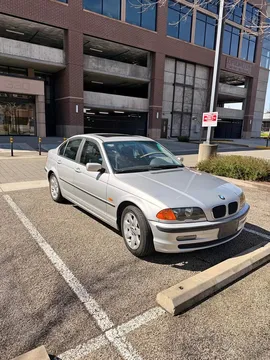 2001 BMW 325i Sedan
