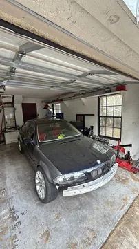2001 BMW 325i Sedan