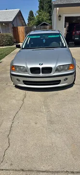 2001 BMW 325i Sedan