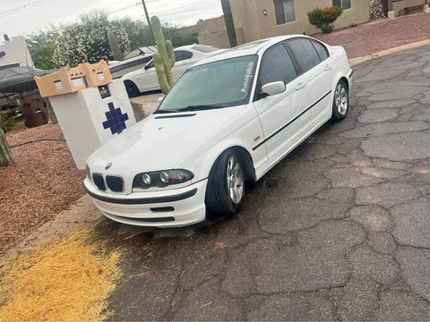 2001 BMW 325i Sedan