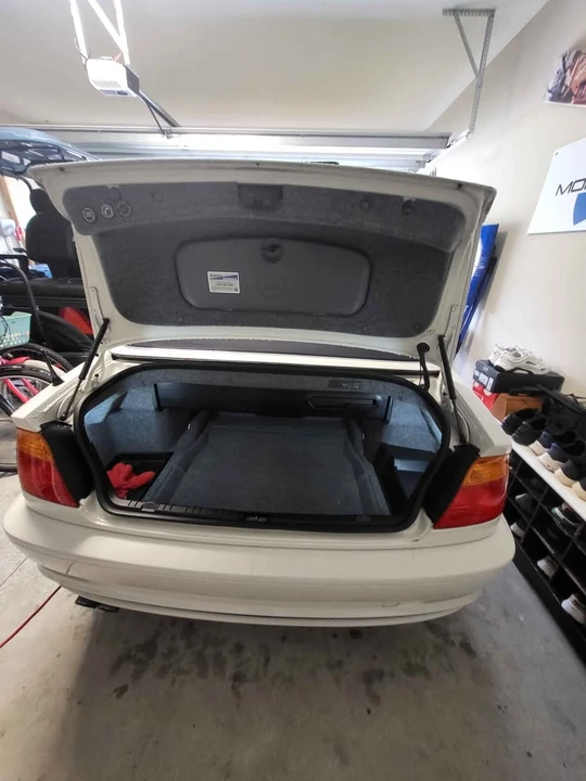 2001 BMW E46 330i & 330Ci - Image 5 of 10