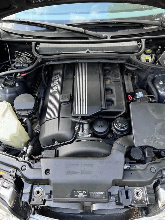 2001 BMW E46 330i & 330Ci - Image 4 of 5