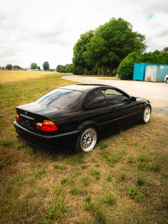 2001 BMW E46 330i & 330Ci - Image 3 of 11