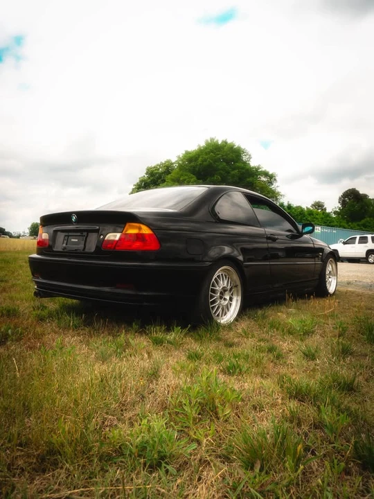2001 BMW E46 330i & 330Ci - Image 2 of 11