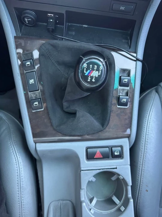 2001 BMW E46 330i & 330Ci - Image 11 of 20