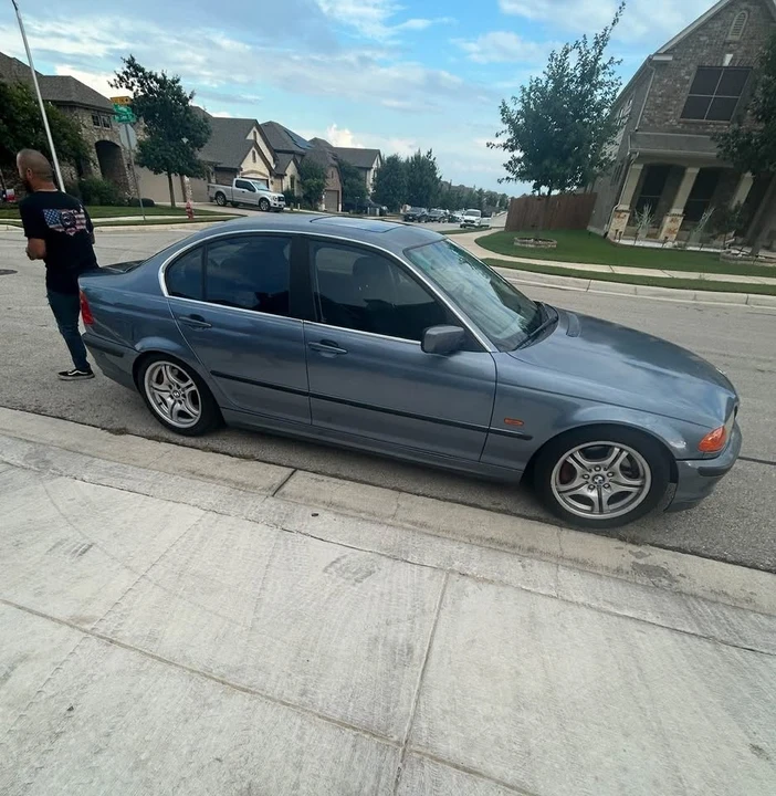 2001 BMW E46 330i & 330Ci - Image 5 of 13