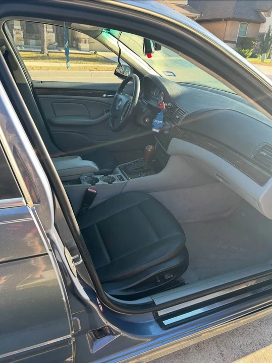 2001 BMW E46 330i & 330Ci - Image 8 of 13