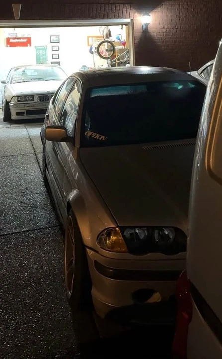 2001 BMW E46 330i & 330Ci - Image 2 of 5