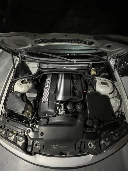 2001 BMW E46 330i & 330Ci - Image 11 of 11