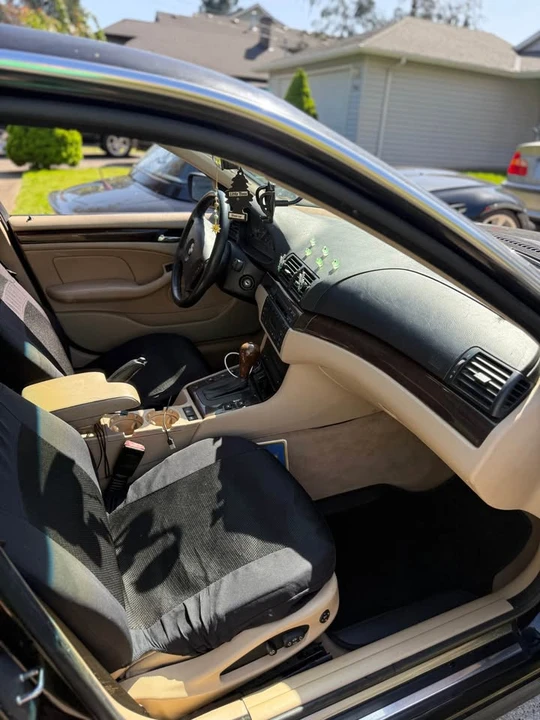 2001 BMW E46 330i & 330Ci - Image 3 of 10