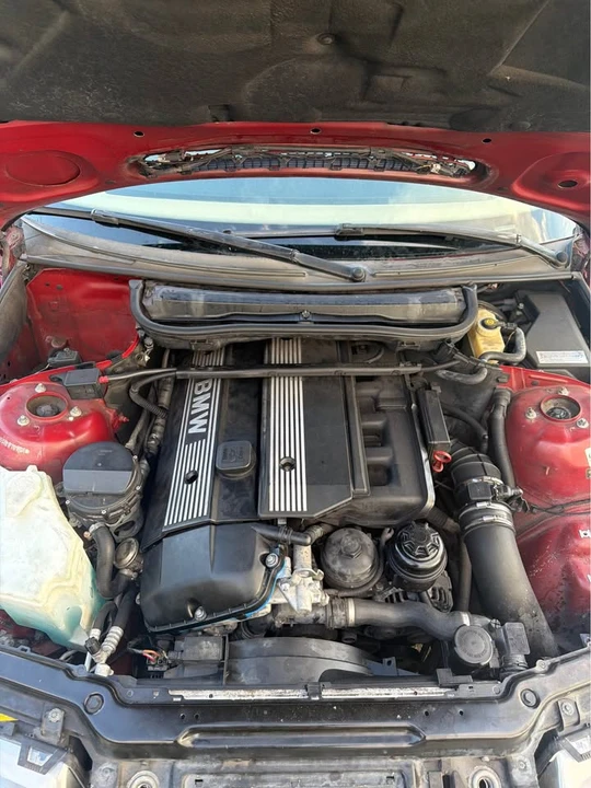 2001 BMW E46 330i & 330Ci - Image 6 of 10