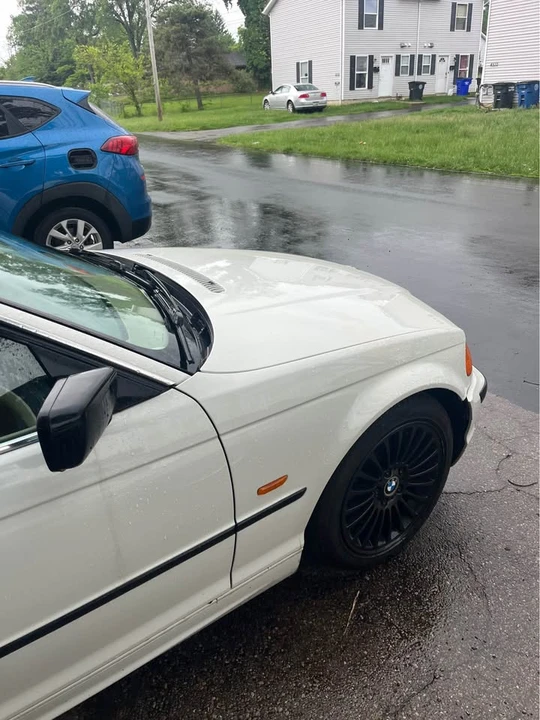 2001 BMW E46 330i & 330Ci - Image 7 of 11