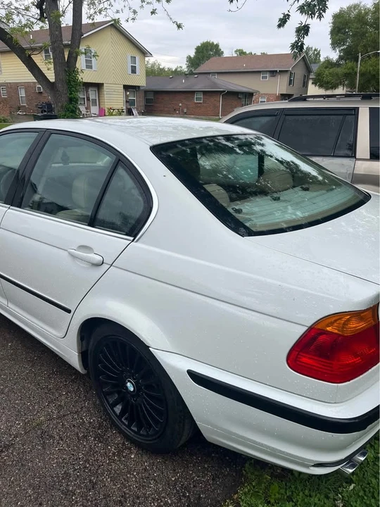 2001 BMW E46 330i & 330Ci - Image 3 of 11