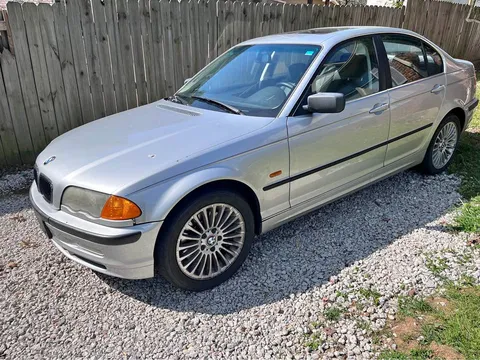 2001 BMW 330xi Sedan